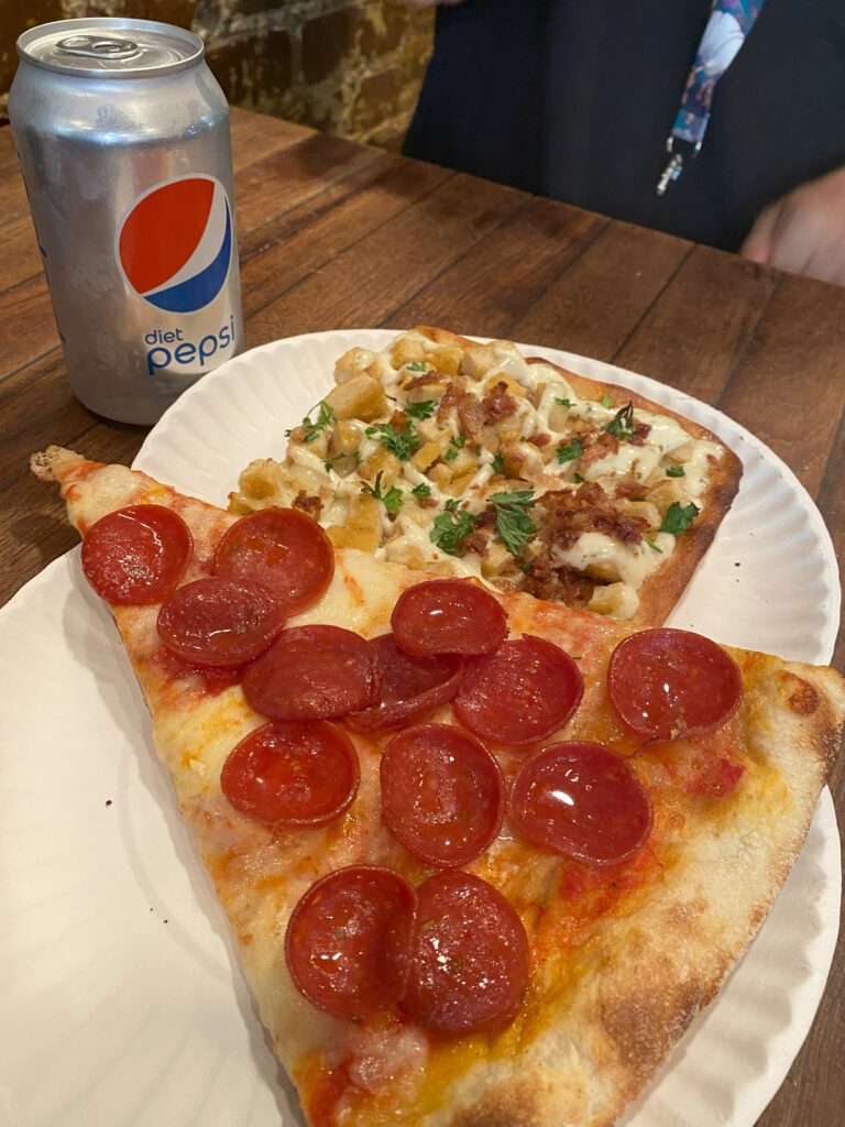 ニューヨークのピザ実際に頼んだメニュー