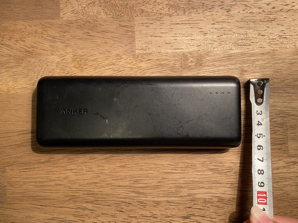 Anker モバイルバッテリー 大容量 サイズ